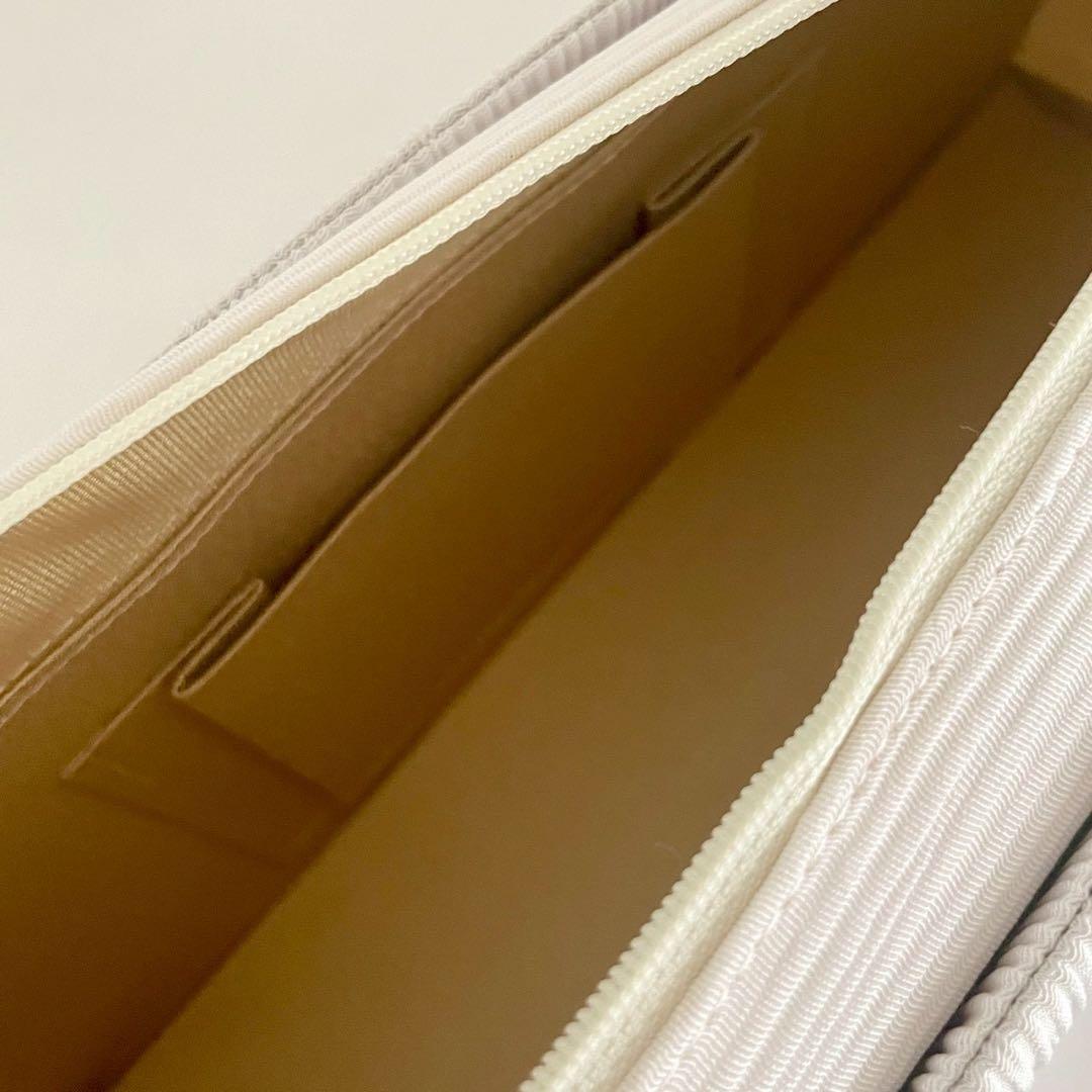 和装バッグ　横長　利休　バッグ　小田巻　白　正絹　日本製