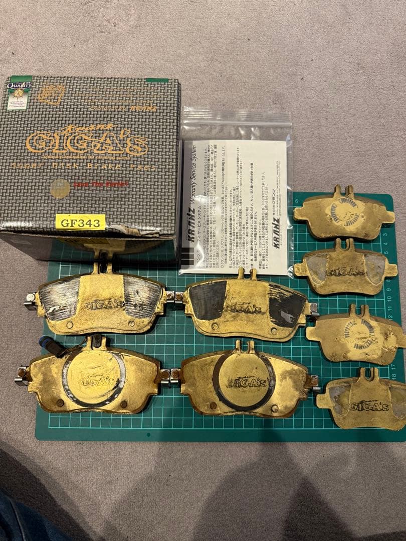 クランツジガ　超低ダスト　ブレーキパッド w176 w117 w246 x156