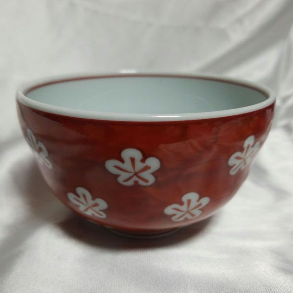 【新品】◆ 有田焼 ◆　源右衛門窯　 　　　古染風梅紋飯碗 　　赤絵梅紋飯碗