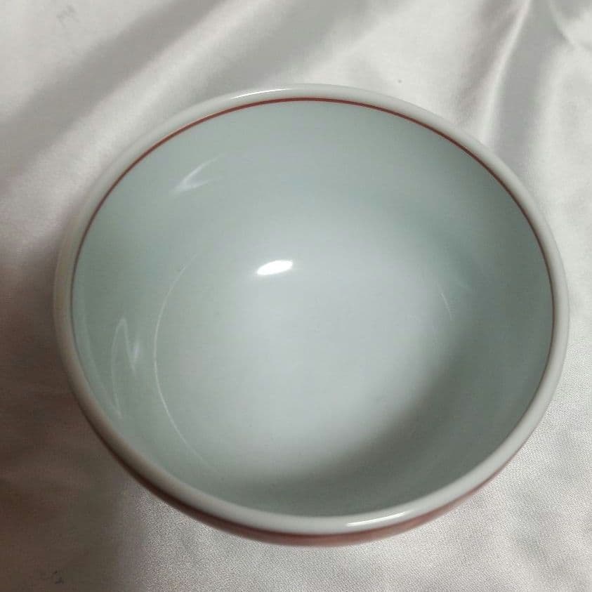 【新品】◆ 有田焼 ◆　源右衛門窯　 　　　古染風梅紋飯碗 　　赤絵梅紋飯碗