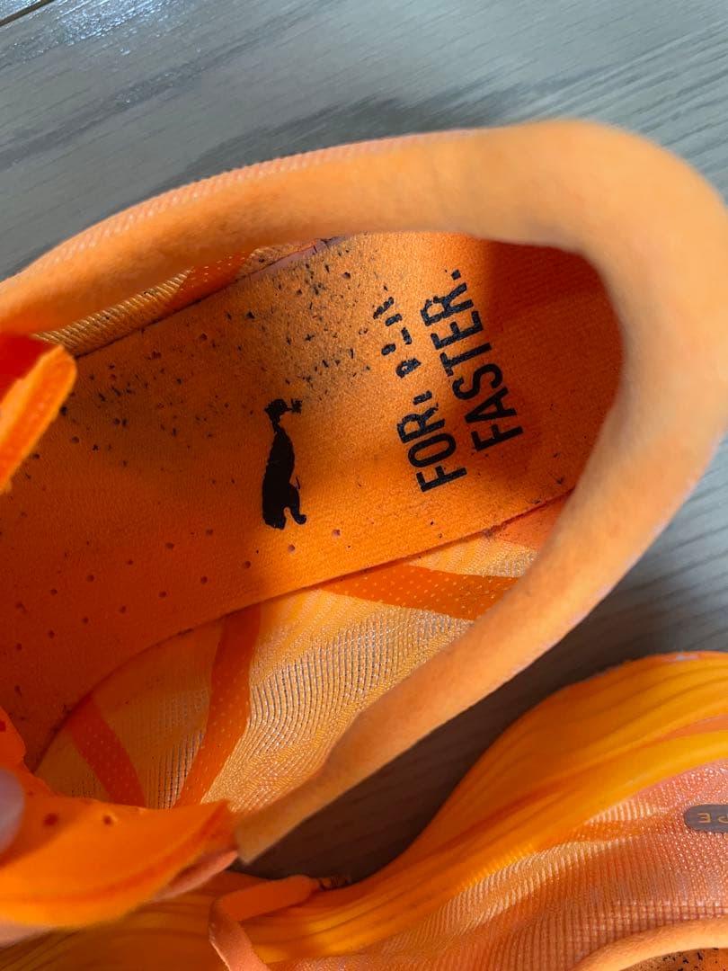 プーマ（PUMA）ディヴィエイトニトロエリート3 オレンジ　27センチ