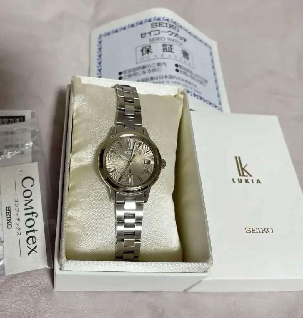 SEIKO ルキア Grow SSVW208レディース ソーラー電波時計