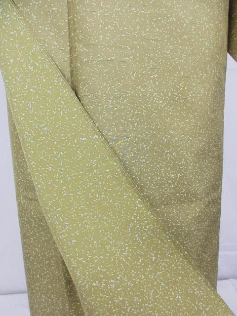 未着用に近い！牛首紬＊たたき染め＊桑染色＊紬＊高級＊着物＊１６３ｃｍ＊裄６５