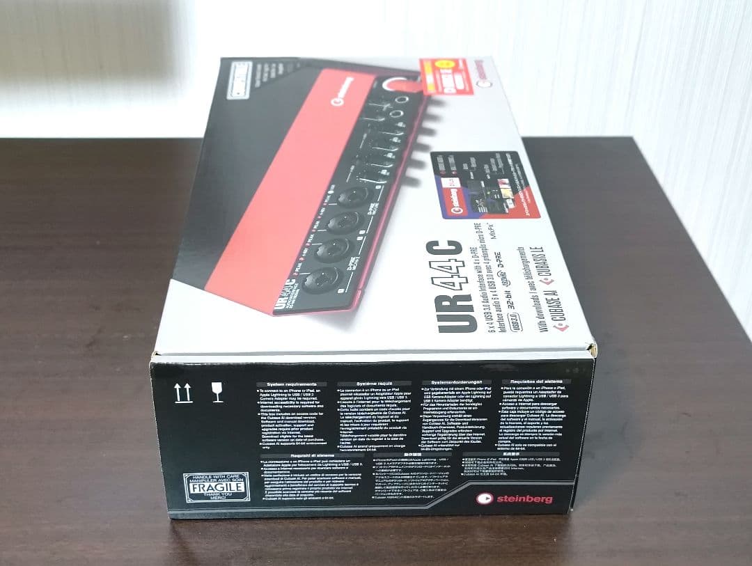 Steinberg UR44C 新品未開封