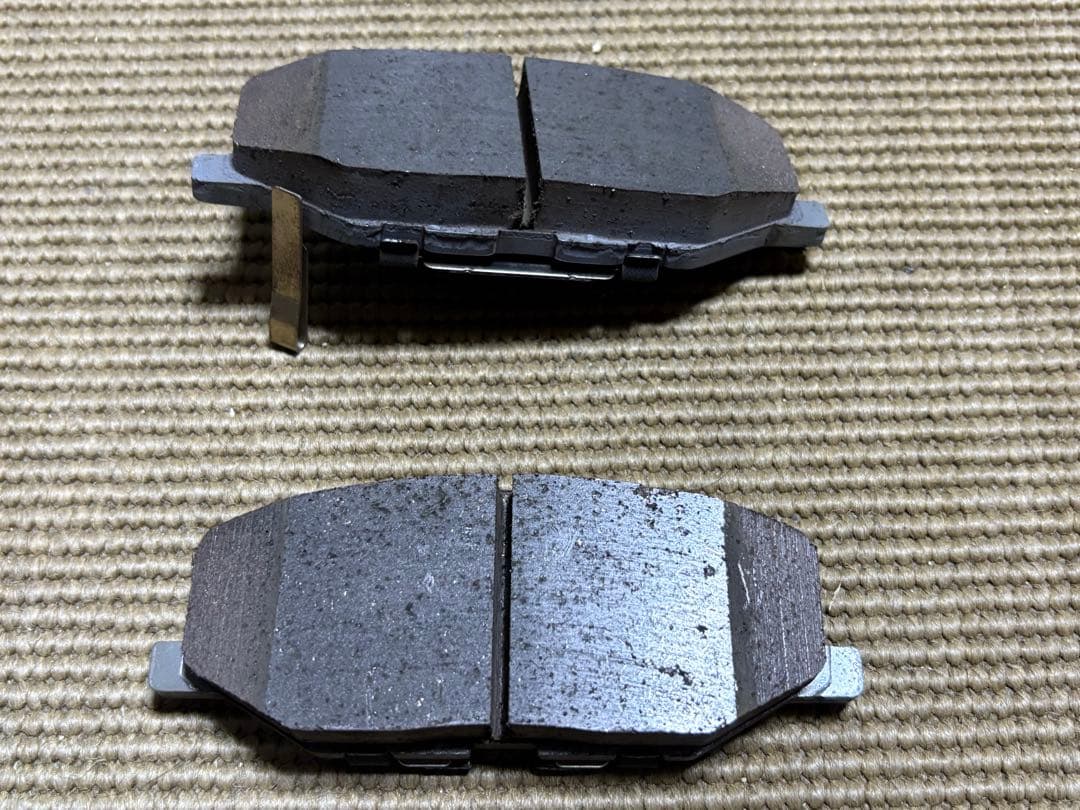 ジムニーJB64 新車外し純正ブレーキパッド、ローター、リアブレーキシューセット