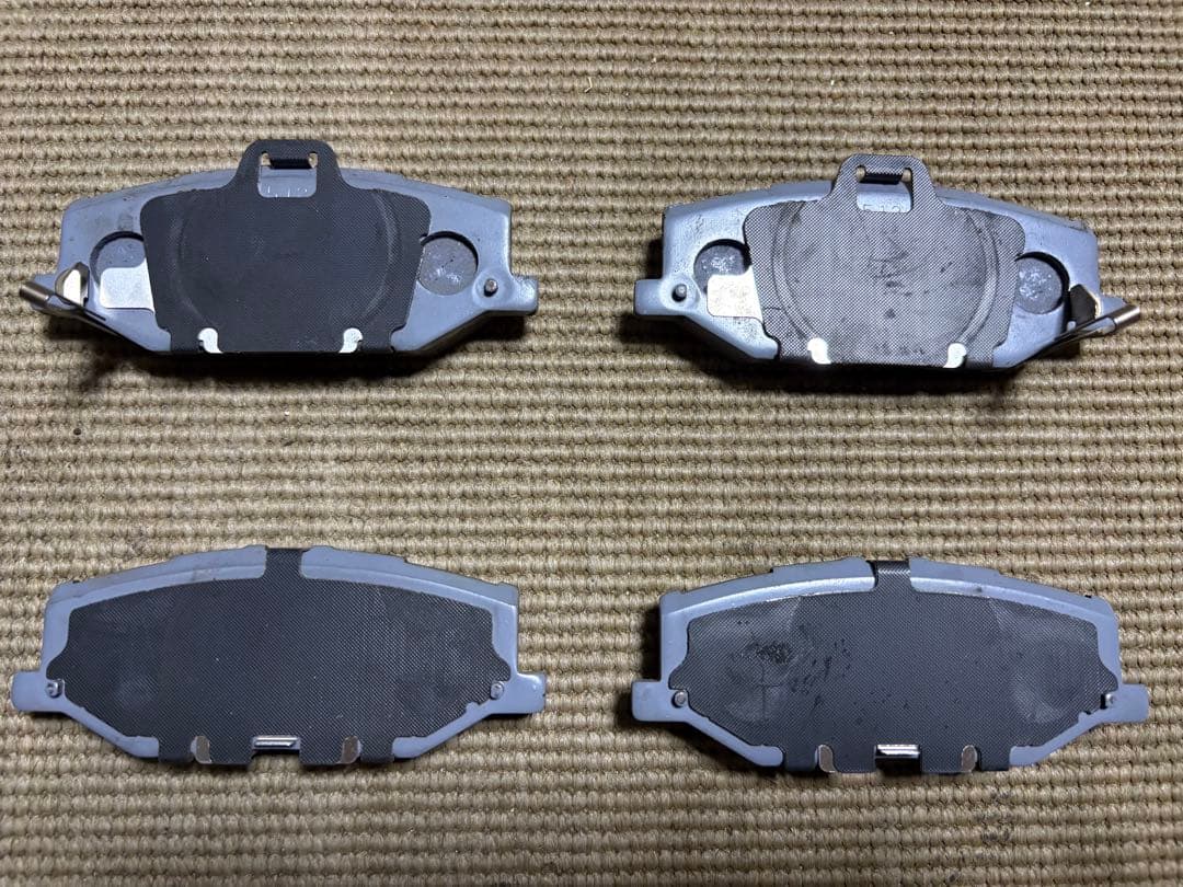 ジムニーJB64 新車外し純正ブレーキパッド、ローター、リアブレーキシューセット