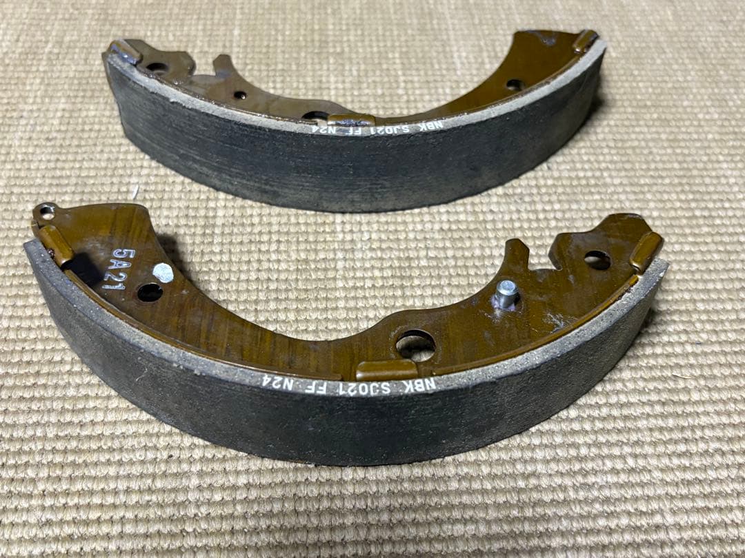 ジムニーJB64 新車外し純正ブレーキパッド、ローター、リアブレーキシューセット