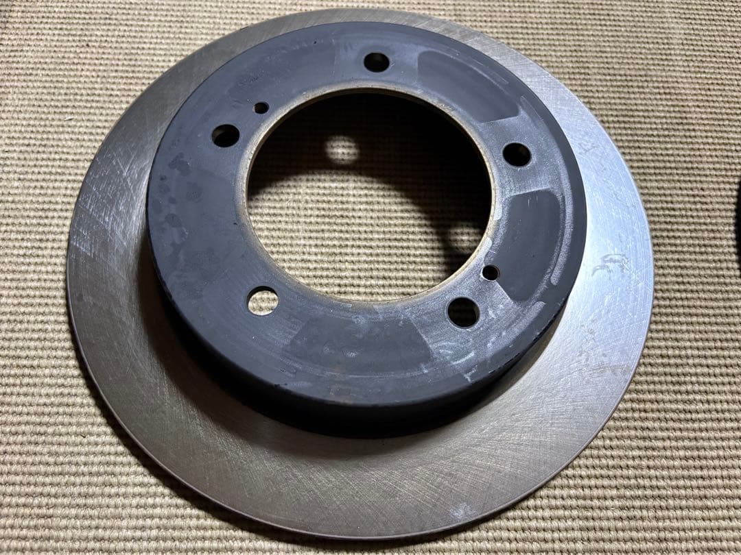 ジムニーJB64 新車外し純正ブレーキパッド、ローター、リアブレーキシューセット