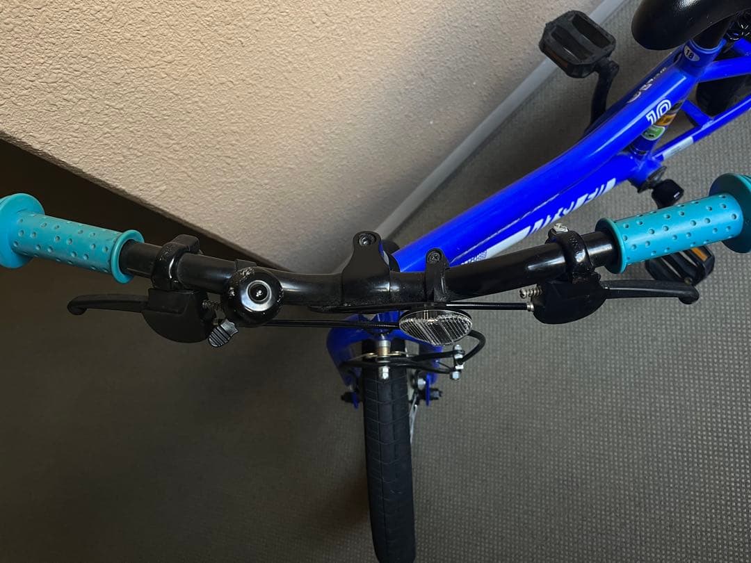 子供用青い自転車18インチ