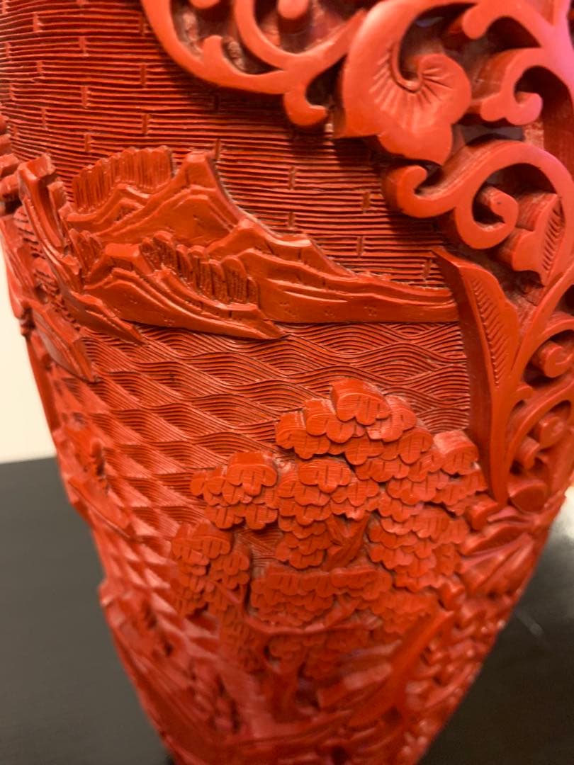 美品／堆朱の彫刻花瓶 /中国骨董/週末限定セール