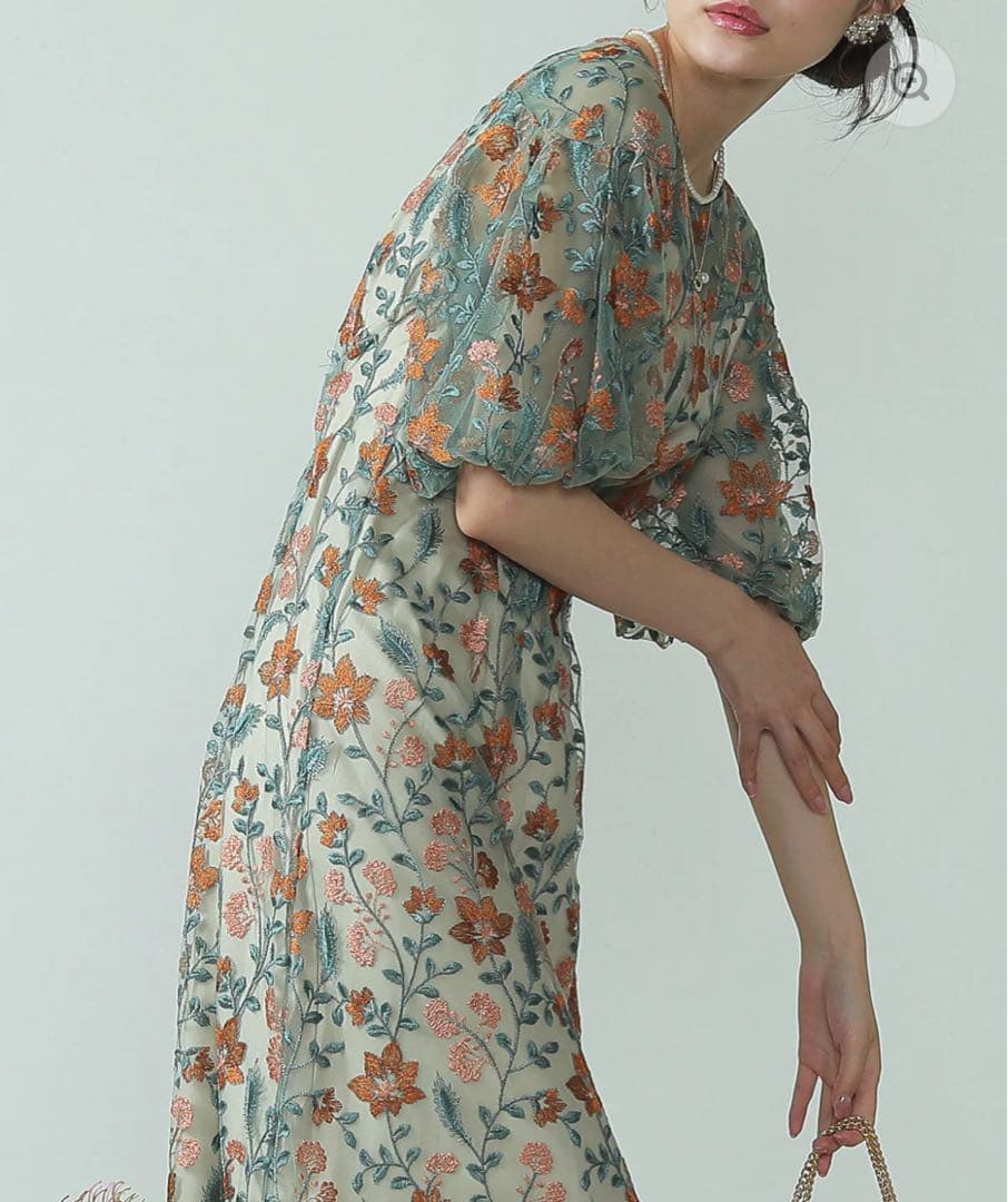 Mサイズ　パフスリーブ フラワー刺繍 フェミニン パーティー ドレス