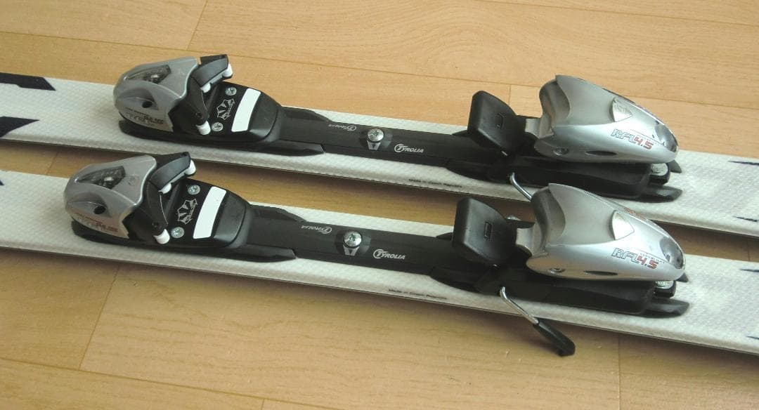 ■■送料無料■HEAD■ジュニア用スキー4点セット■板137靴24■WAX済■■