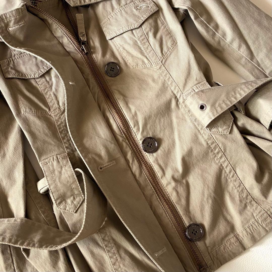 バーバリーブルーレーベル　ジャケット　ショートトレンチ　ホース刺繍　ベルト付き