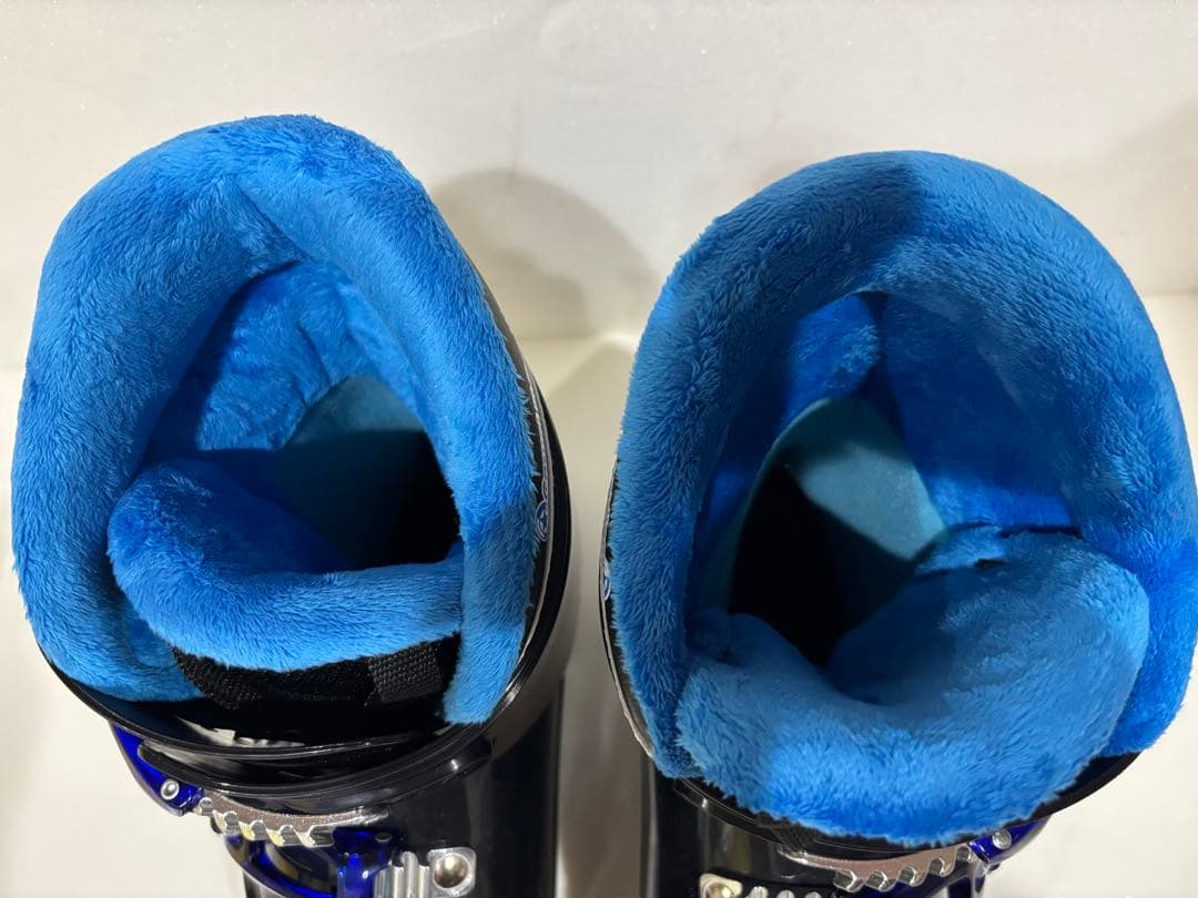 atthehopスキーブーツ、ヘルメット、ゴーグル、グローブセット