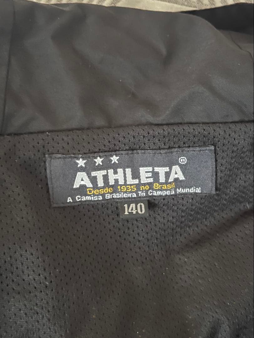 ☆USED☆ アスレタ ウインドブレーカー 140センチ ブラック