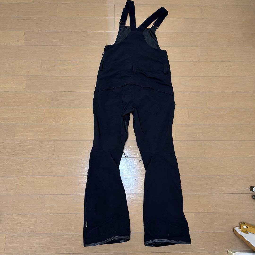 VOLCOM レディース　Goretex BIB PANTS