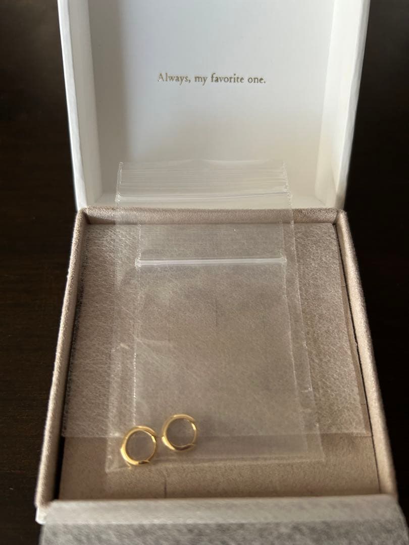 【新品、未使用】　ete k18YG フープピアス