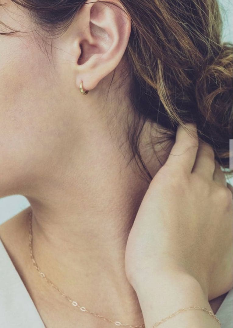 【新品、未使用】　ete k18YG フープピアス