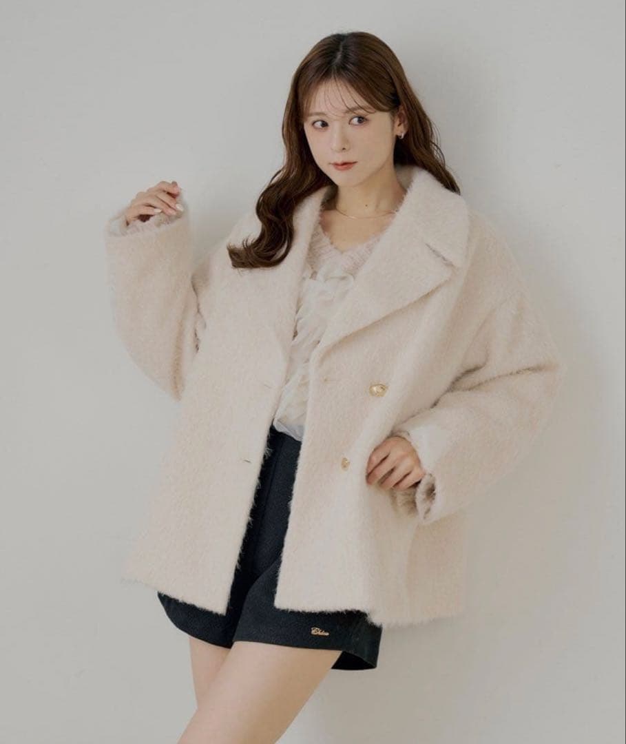 【土日価格　新品・未使用】Chico 金ボタンシャギーミディジャケットコート