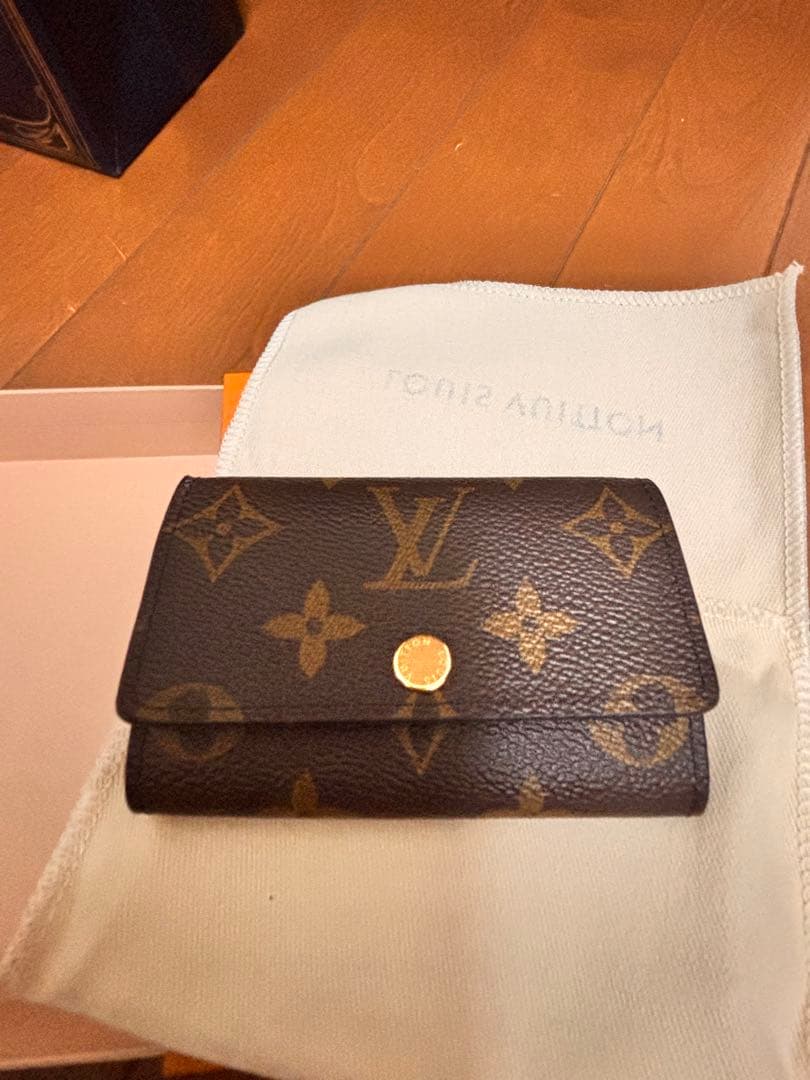 ルイヴィトン モノグラム ミュレティクレ 6連キーケース