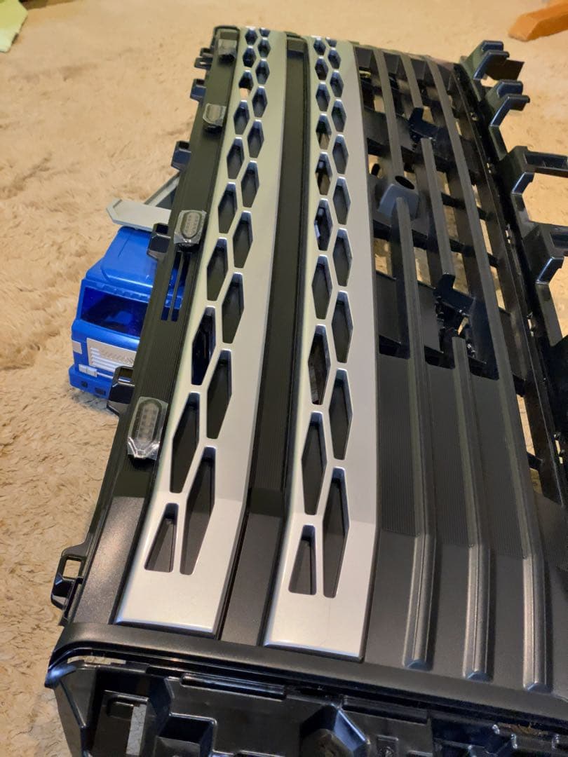 【取付説明書つき】 CV1W 現行 デリカ D5 【下グリル用】　グリルマーカー