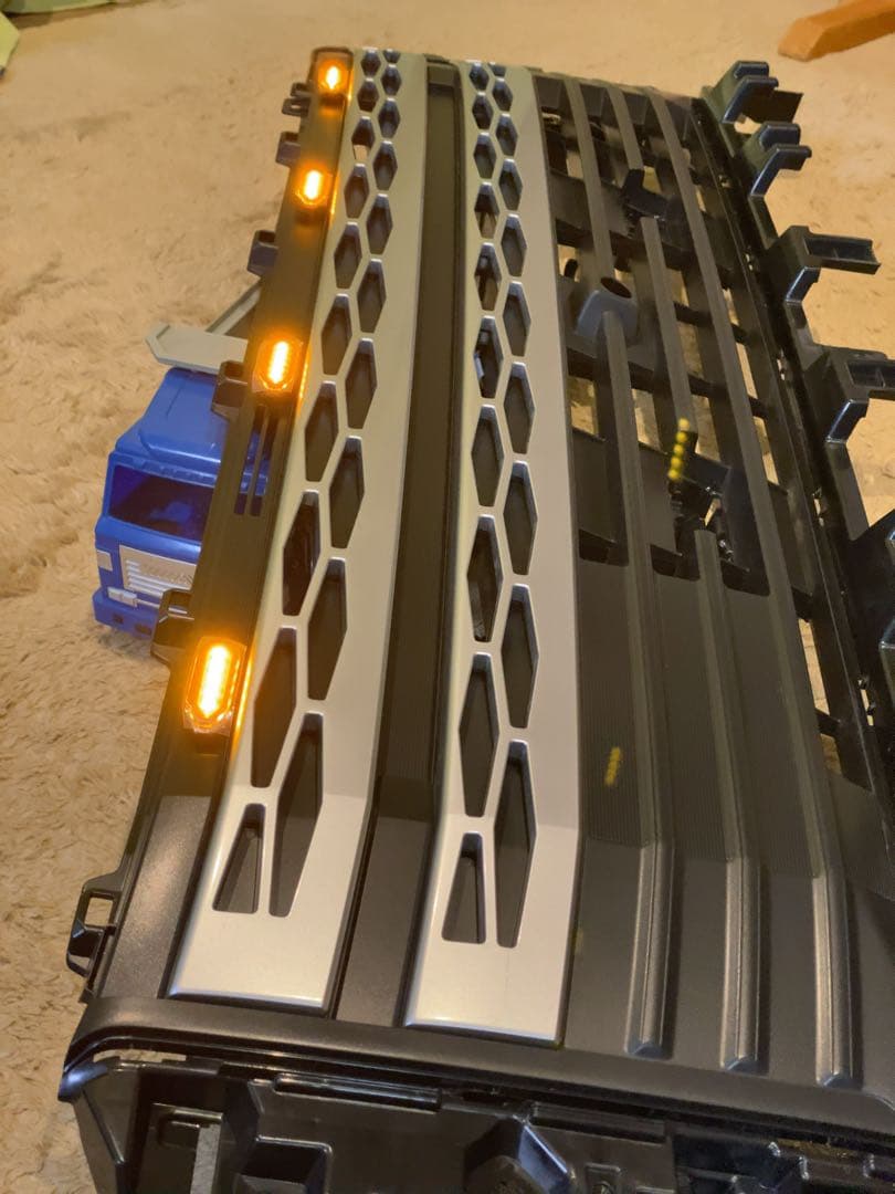 【取付説明書つき】 CV1W 現行 デリカ D5 【下グリル用】　グリルマーカー