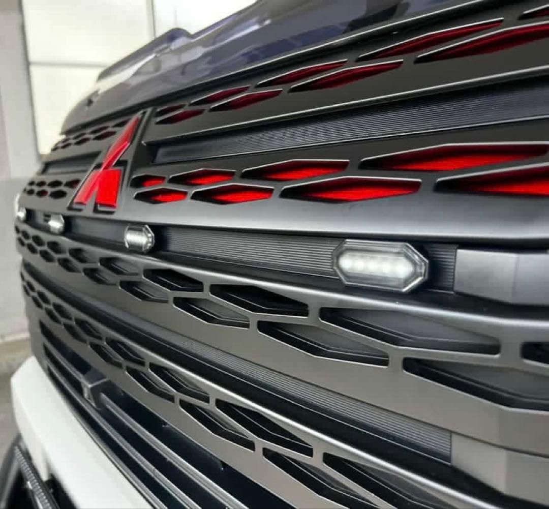 【取付説明書つき】 CV1W 現行 デリカ D5 【下グリル用】　グリルマーカー