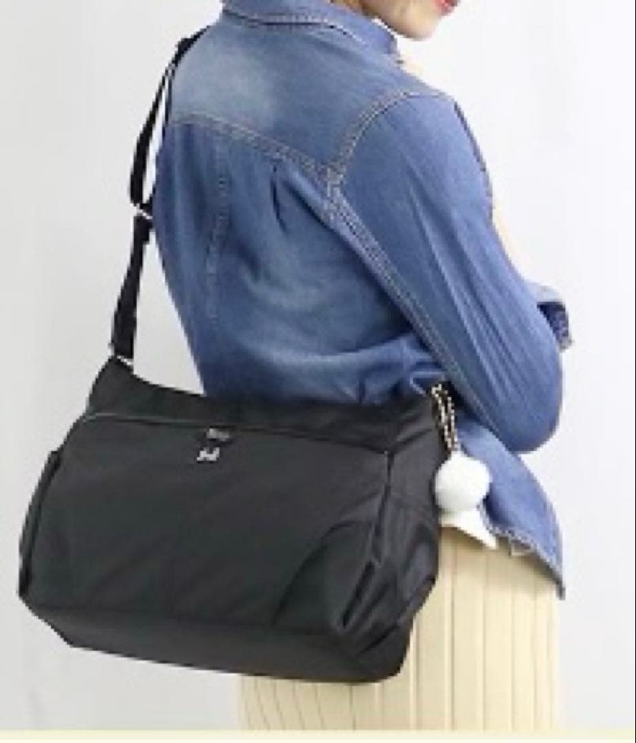 未使用　カナナプロジェクト　ショルダーバッグ ネイビー　シェリ