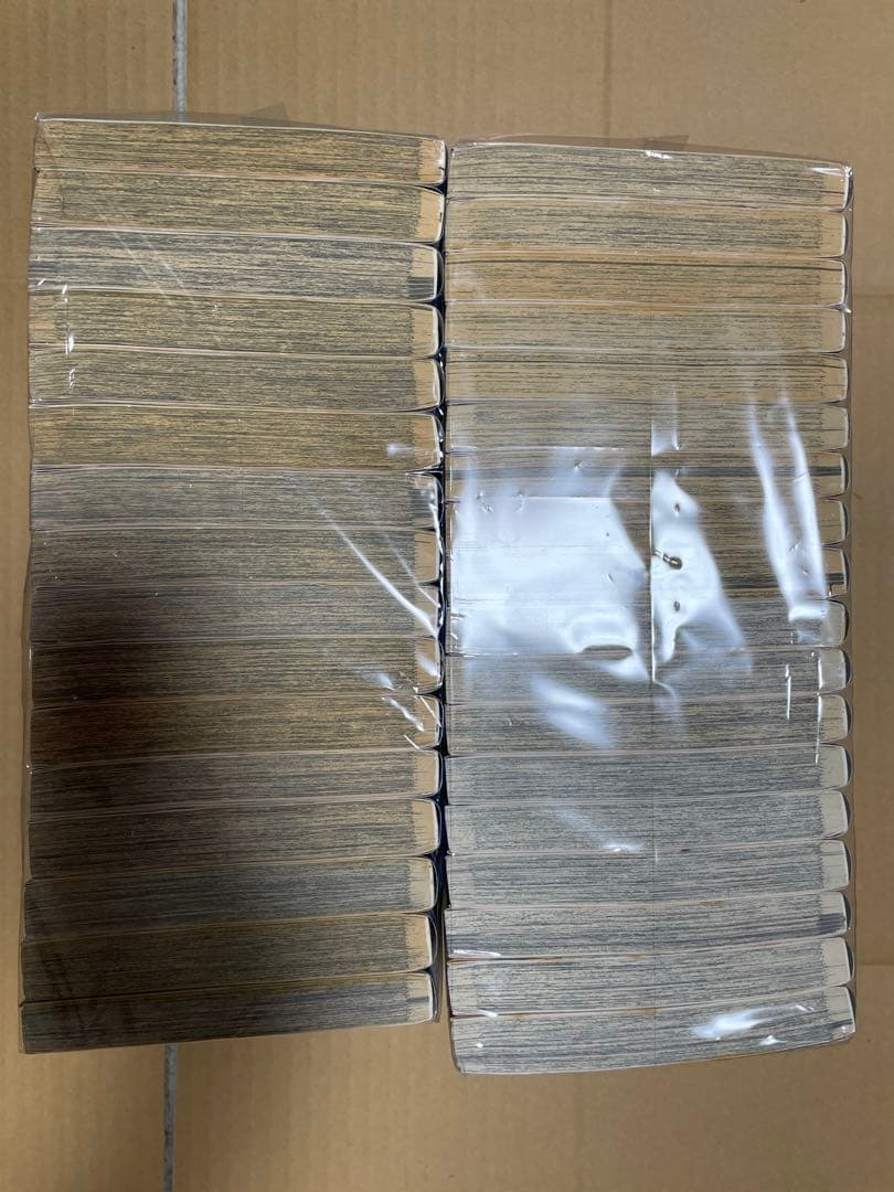 ONE PIECE 単行本（1〜77巻＋公式本※67、68、70、74巻無し）