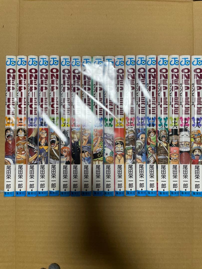 ONE PIECE 単行本（1〜77巻＋公式本※67、68、70、74巻無し）