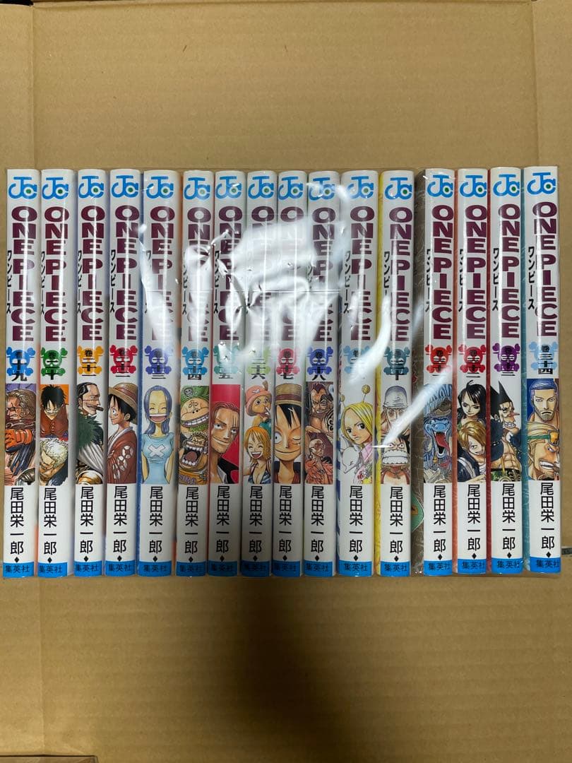 ONE PIECE 単行本（1〜77巻＋公式本※67、68、70、74巻無し）