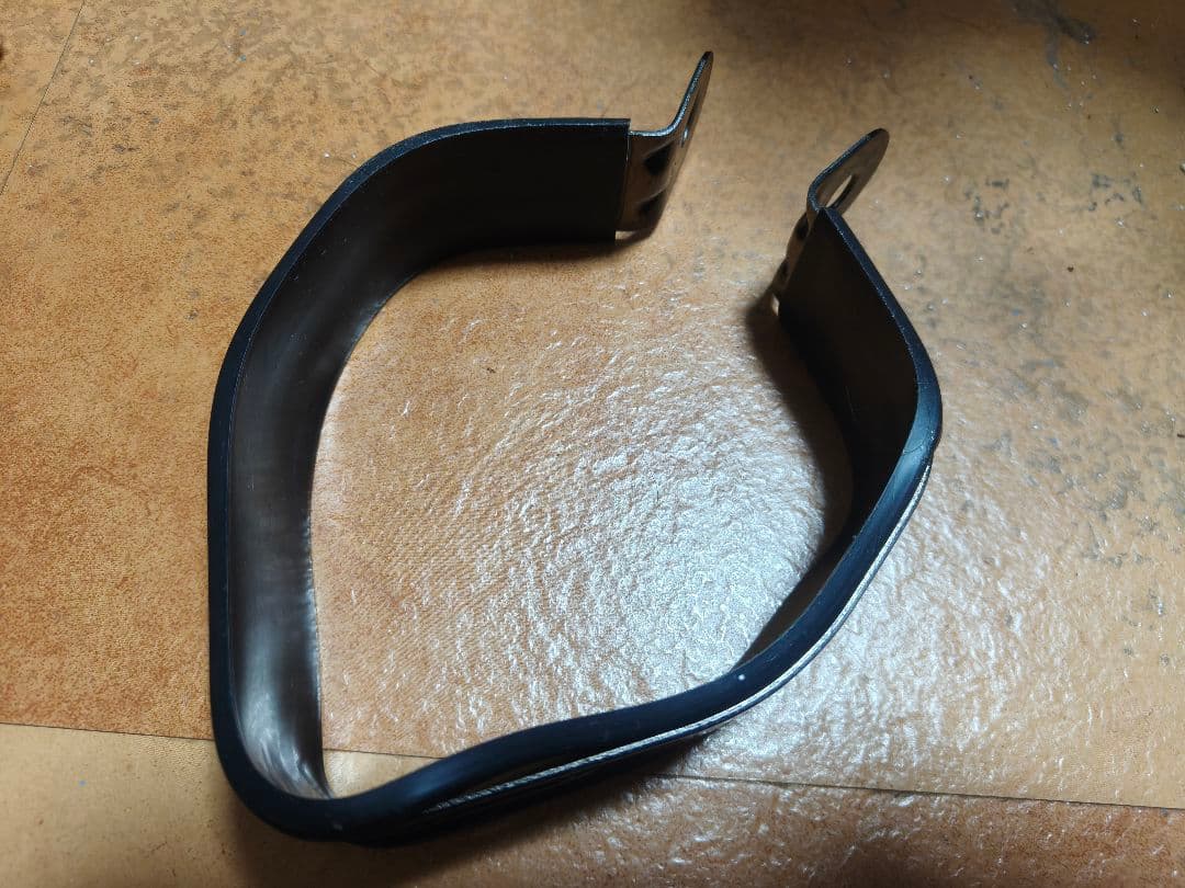 BEET ZX-6R スリップオンマフラー（メタルブラック）2024年式に使用