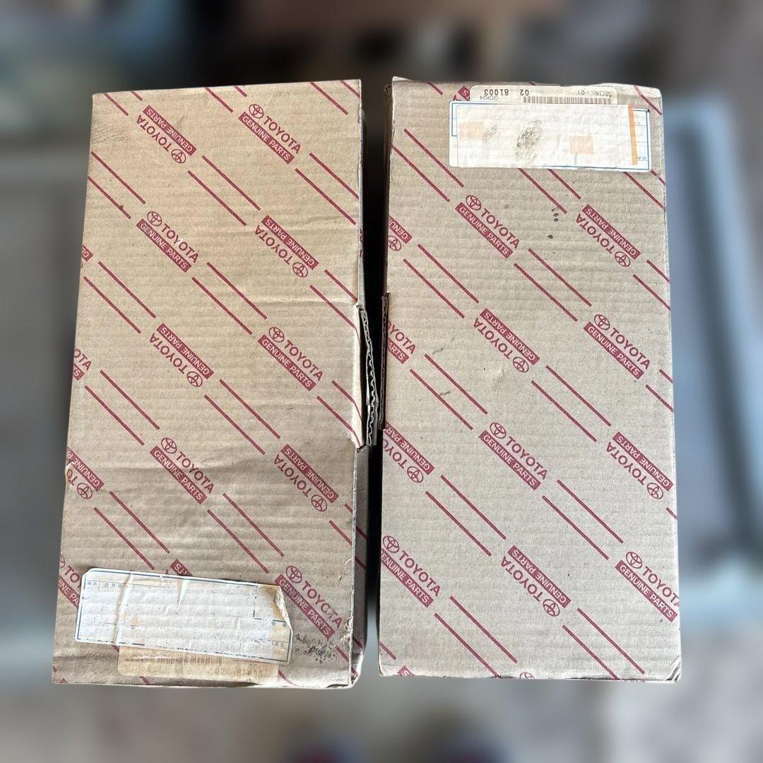 本日のみ値引き中‼️ ハイエース　100系　純正テールランプ　左右セット