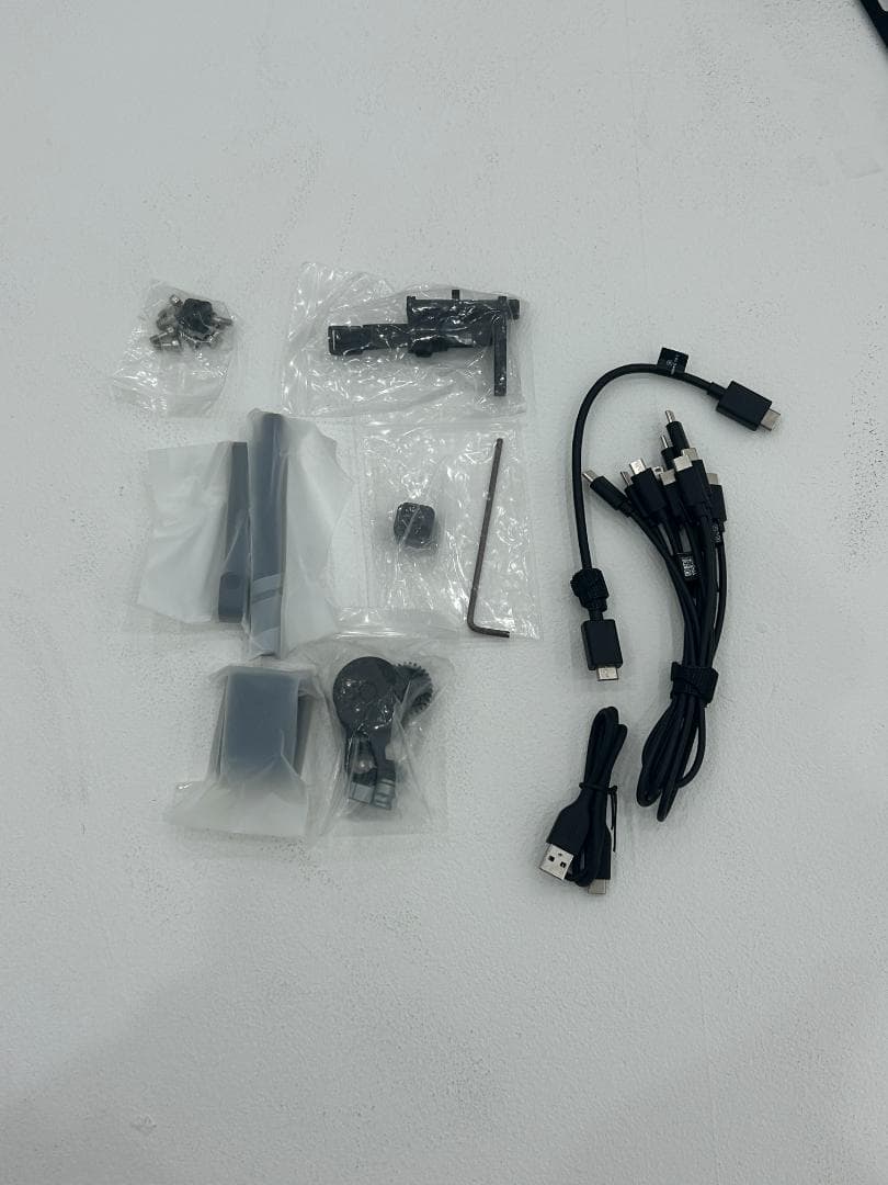 DJI RS2 Pro コンボ 片手持ち3軸ジンバル 箱あり