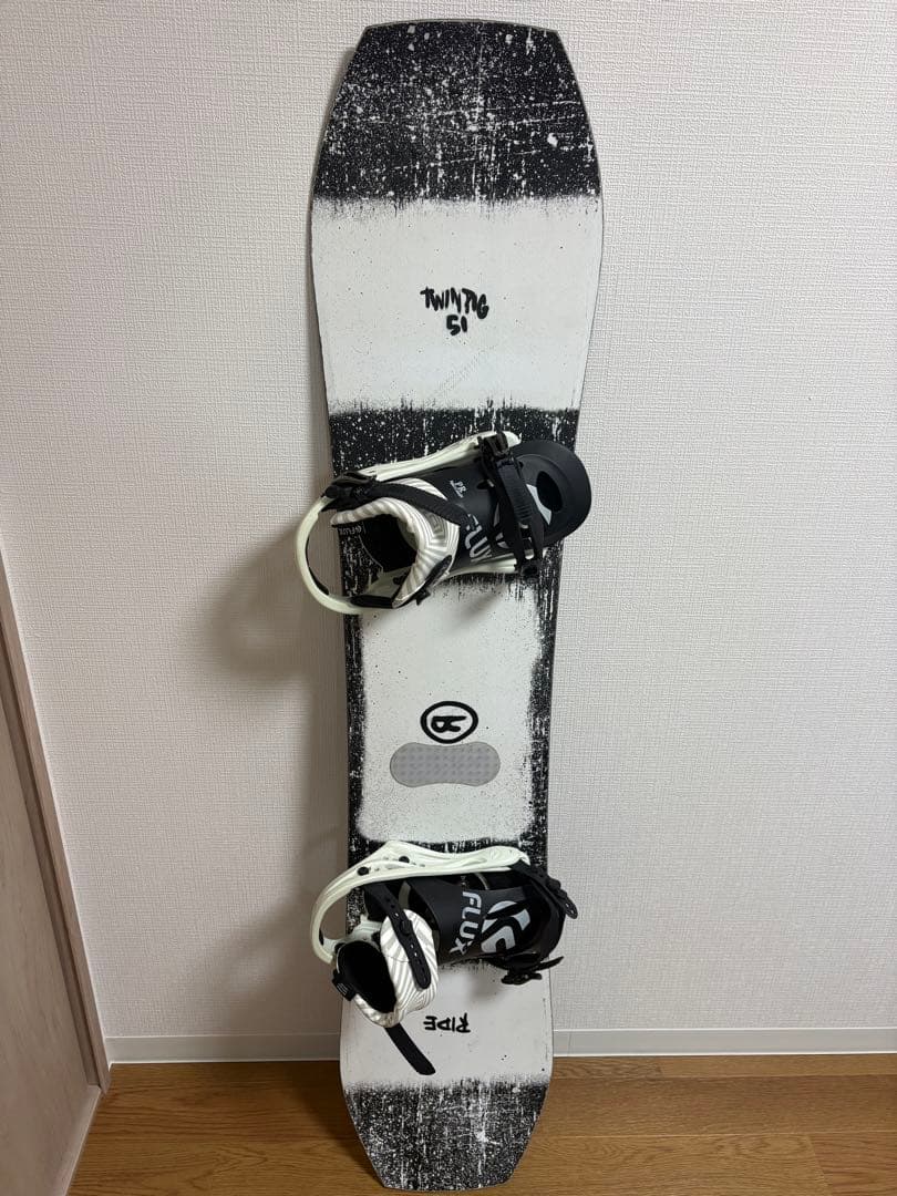 RIDE TWINPIGスノーボード　カバー付き