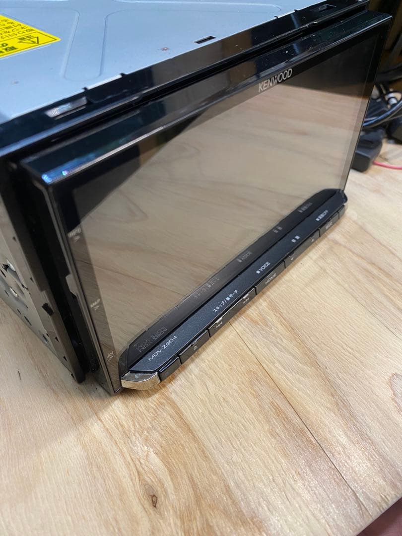 （送料込み）ケンウッド　彩速ナビ　MDV-Z904