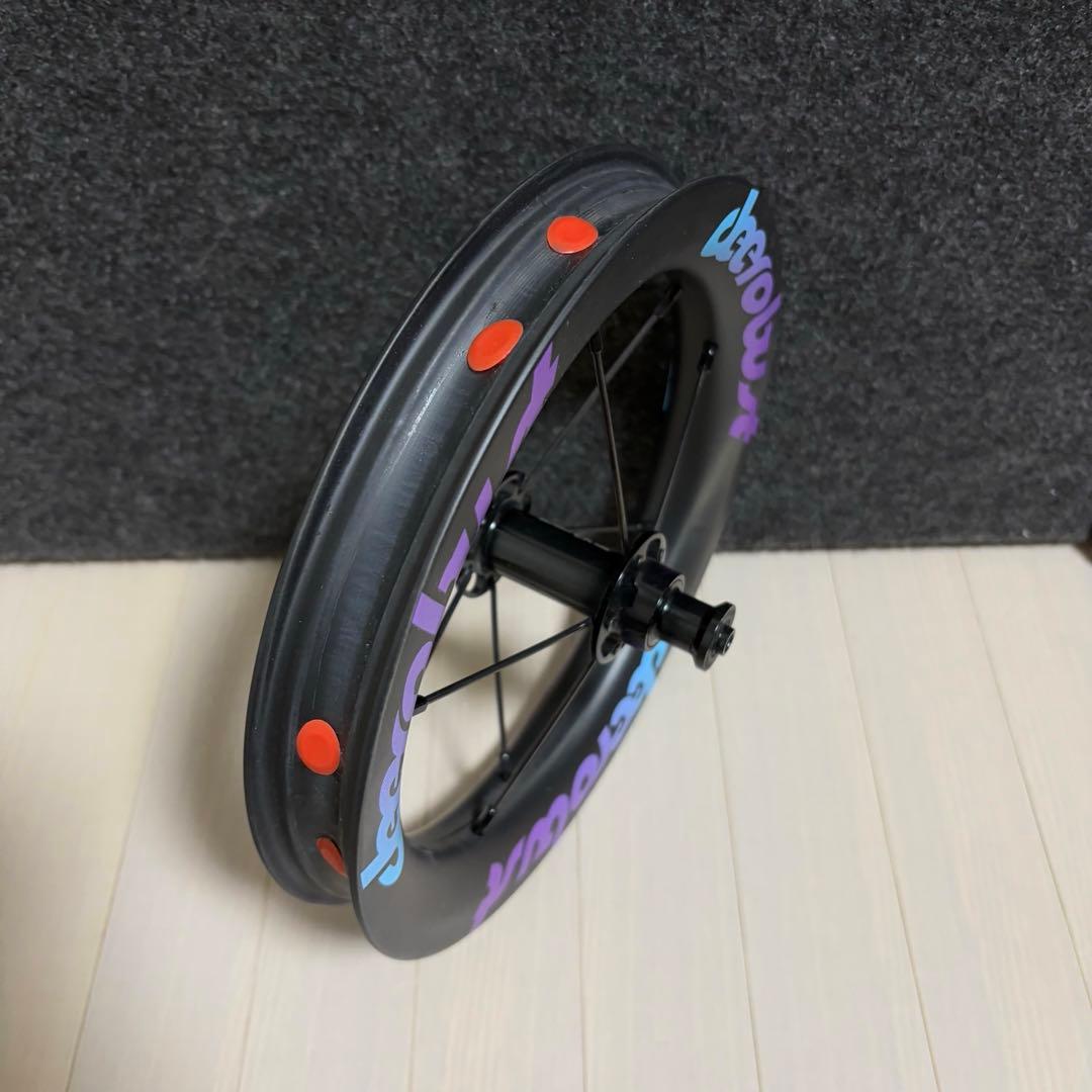 Deerobust dati バランスバイク　カーボンホイール　ストライダー