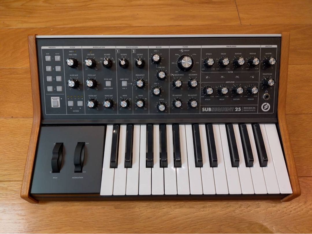 鍵盤楽器 moog subsequent 25