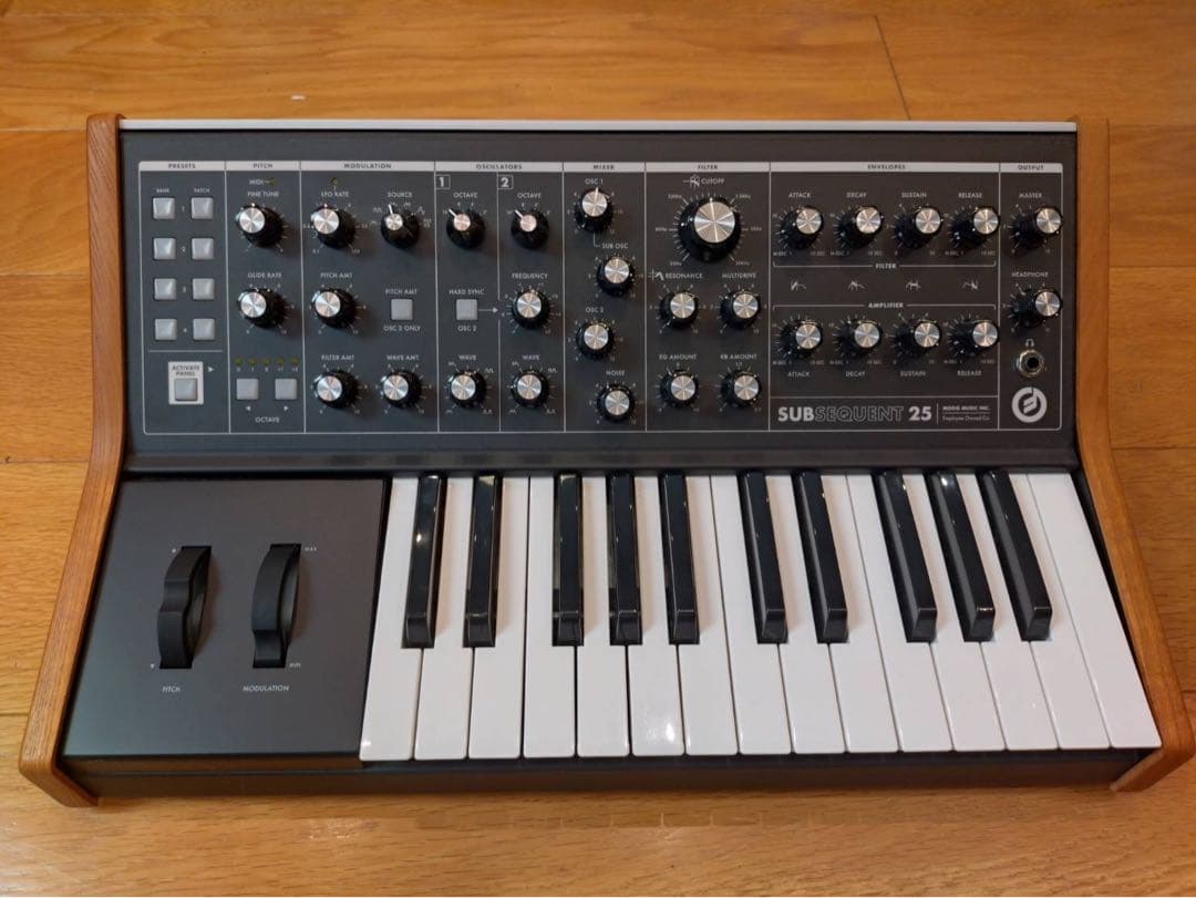 鍵盤楽器 moog subsequent 25