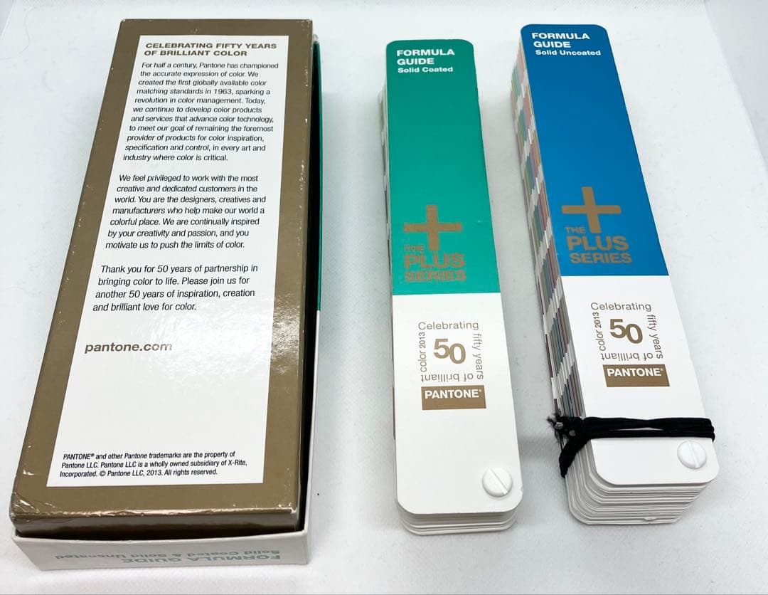 専門家様御用達！！PANTONE パントン色見本帳