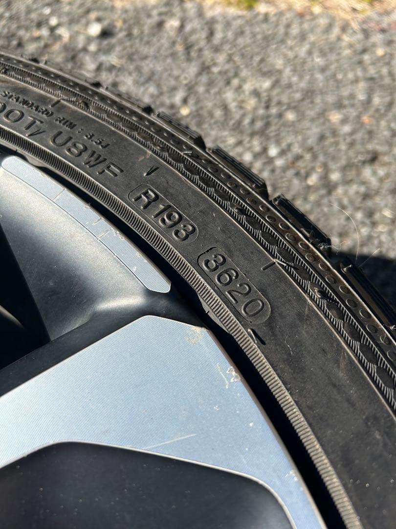 ホンダ純正 インサイト 18インチアルミ スタッドレス付き4本セット