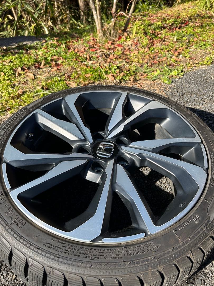 ホンダ純正 インサイト 18インチアルミ スタッドレス付き4本セット