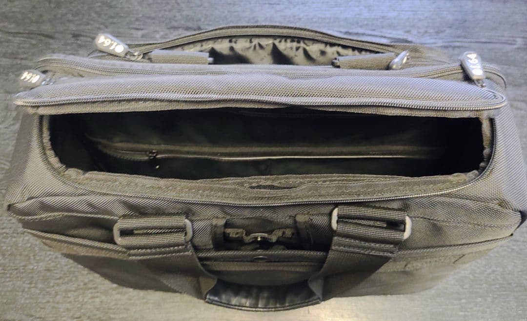 f.64 カメラバッグ F64 TRM BK