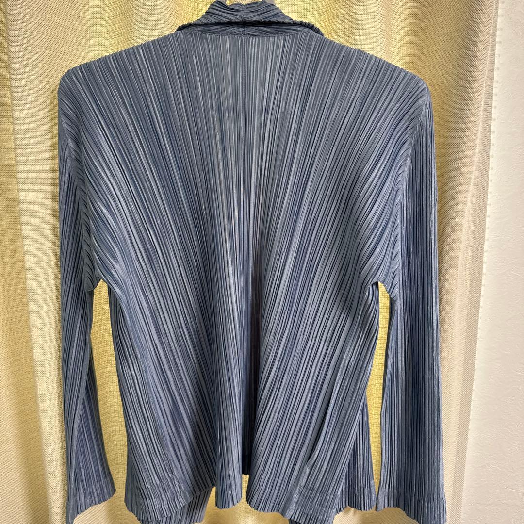 プリーツプリーズイッセイミヤケテーラードジャケット　ストライプ