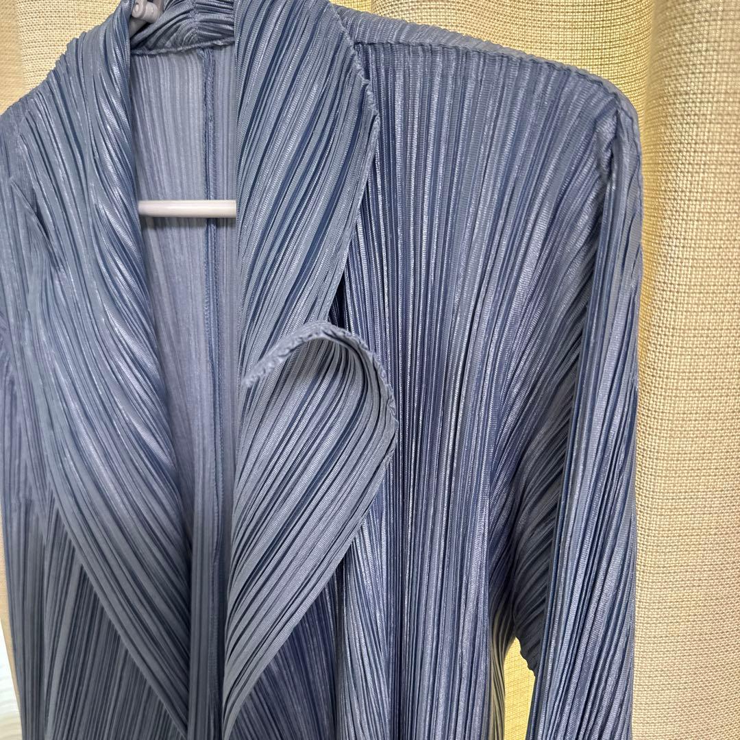 プリーツプリーズイッセイミヤケテーラードジャケット　ストライプ