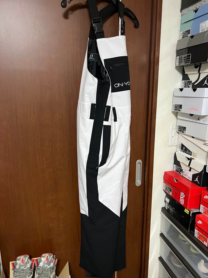 tsuno　ONYONE スキーウェア パンツのみ　ホワイト/ブラック