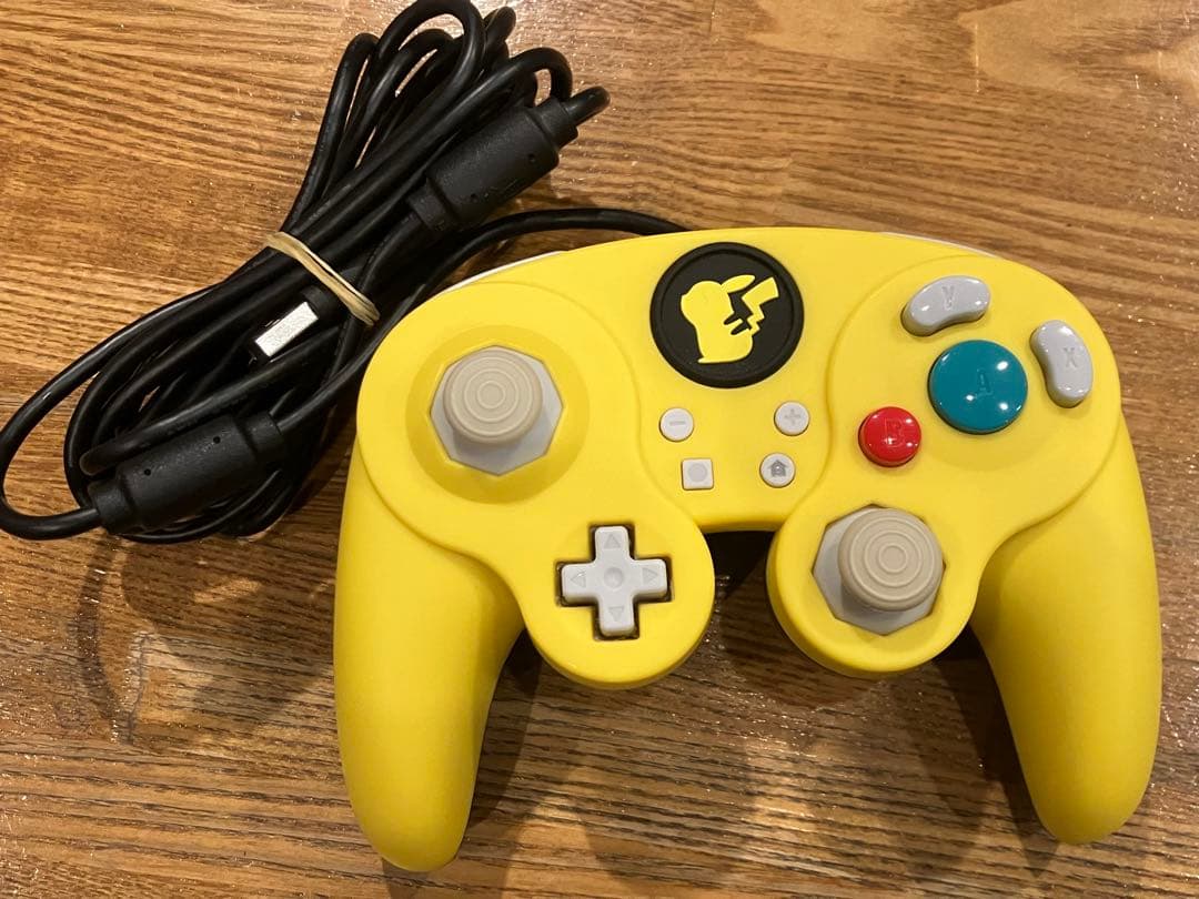 PDP コントローラ　Nintendo switch ピカチュウ