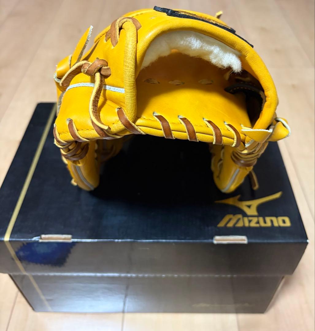 Mizuno Pro イエロー 軟式グローブ（おまけ付き）