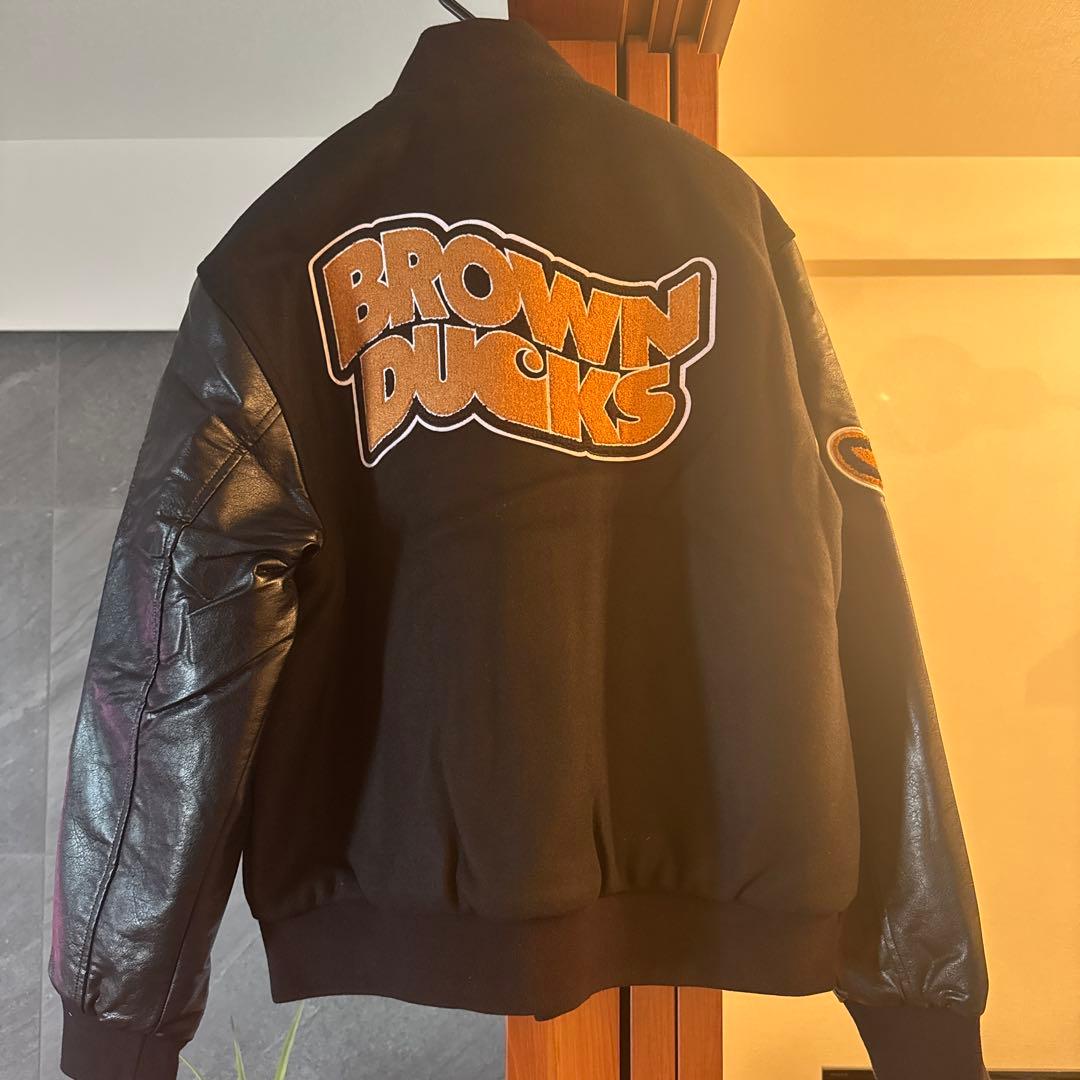 Carhartt Brown Ducks Bomber M ブラック