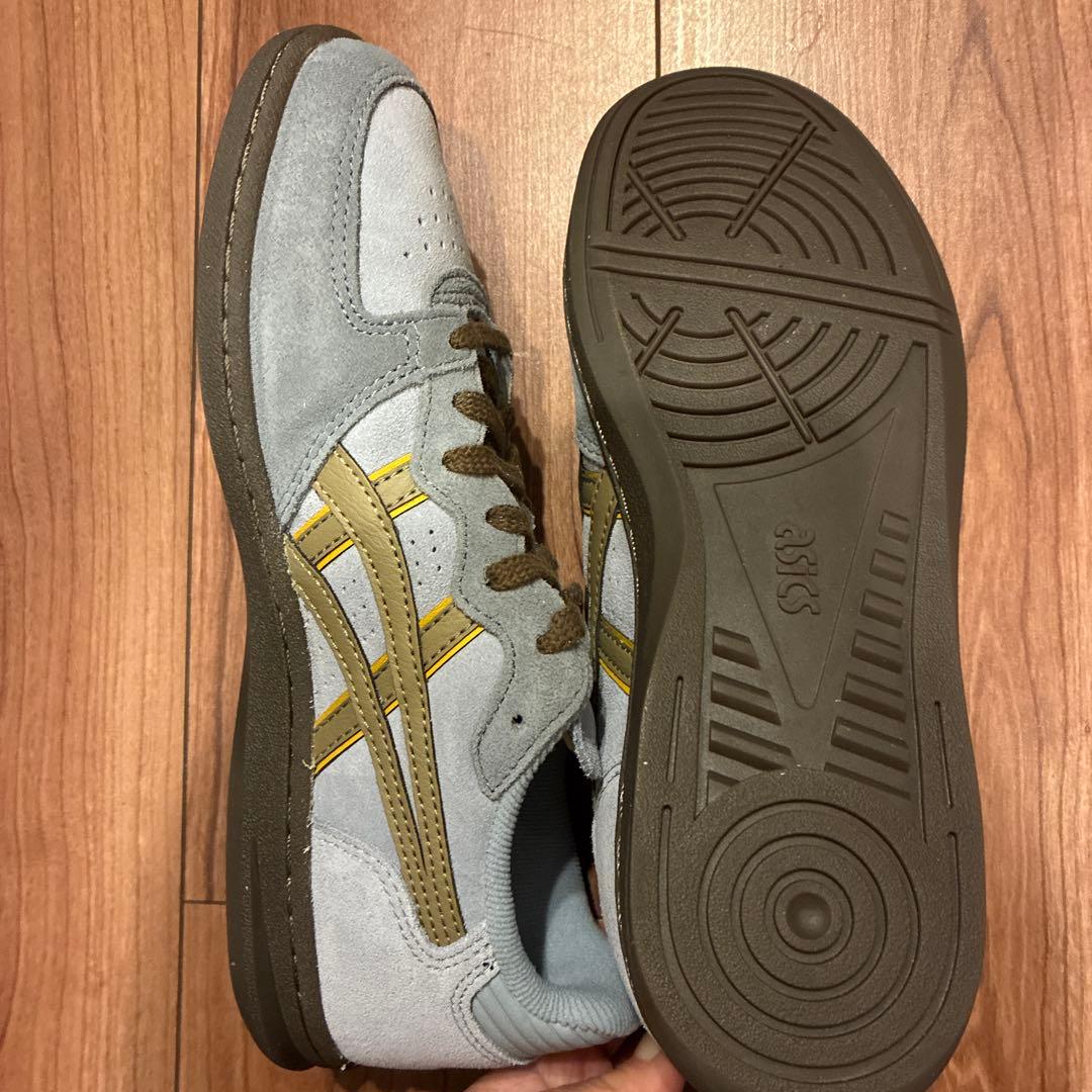 23.5　新品　アシックス　スカイハンド　asics skyhand